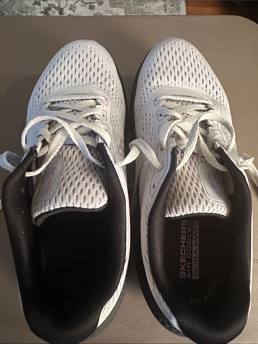 Skechers women’s White Mesh Lace-Up Athletic Sneakers with Black Collar